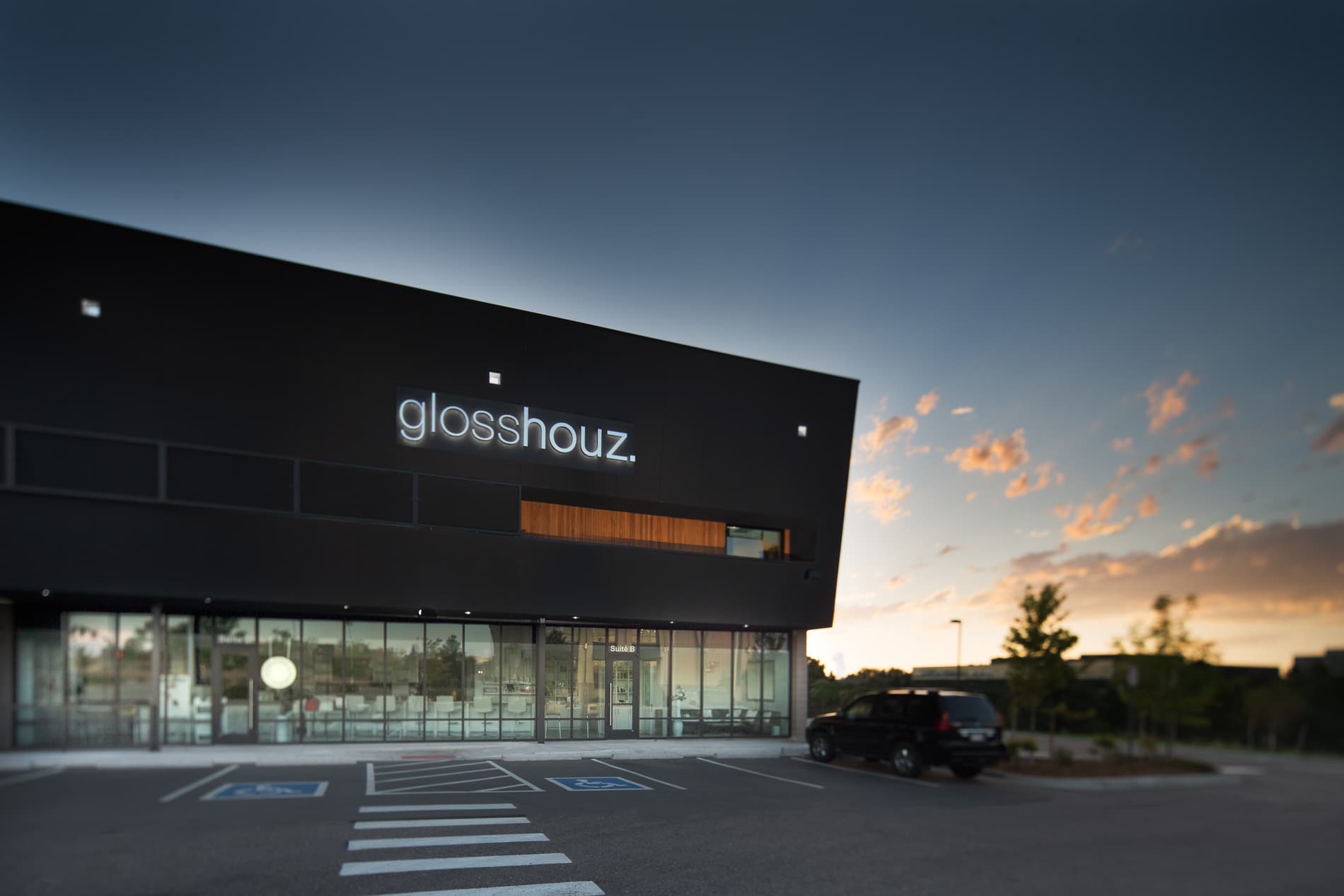 GLOSSHOUZ