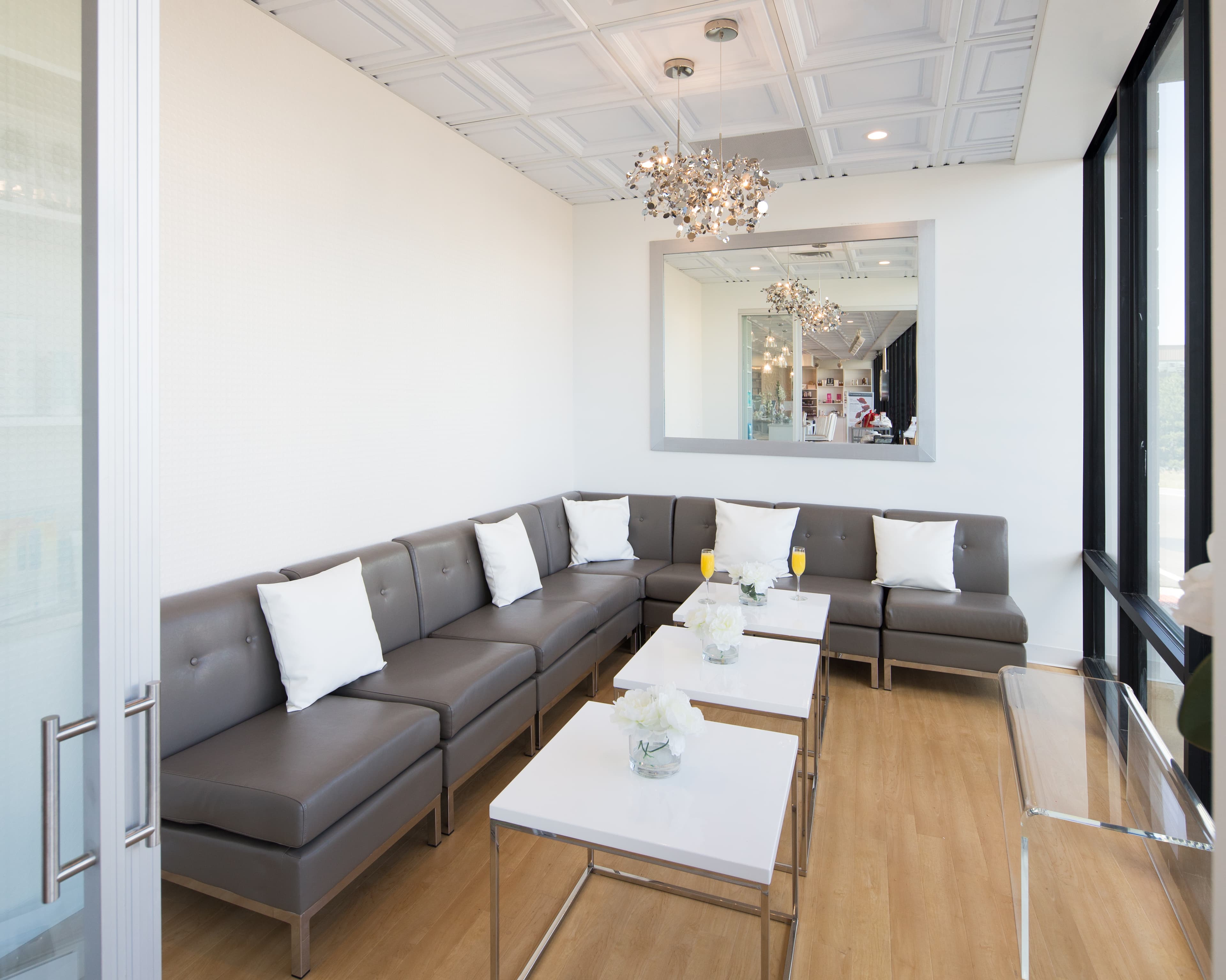 GLOSSHOUZ photo 9