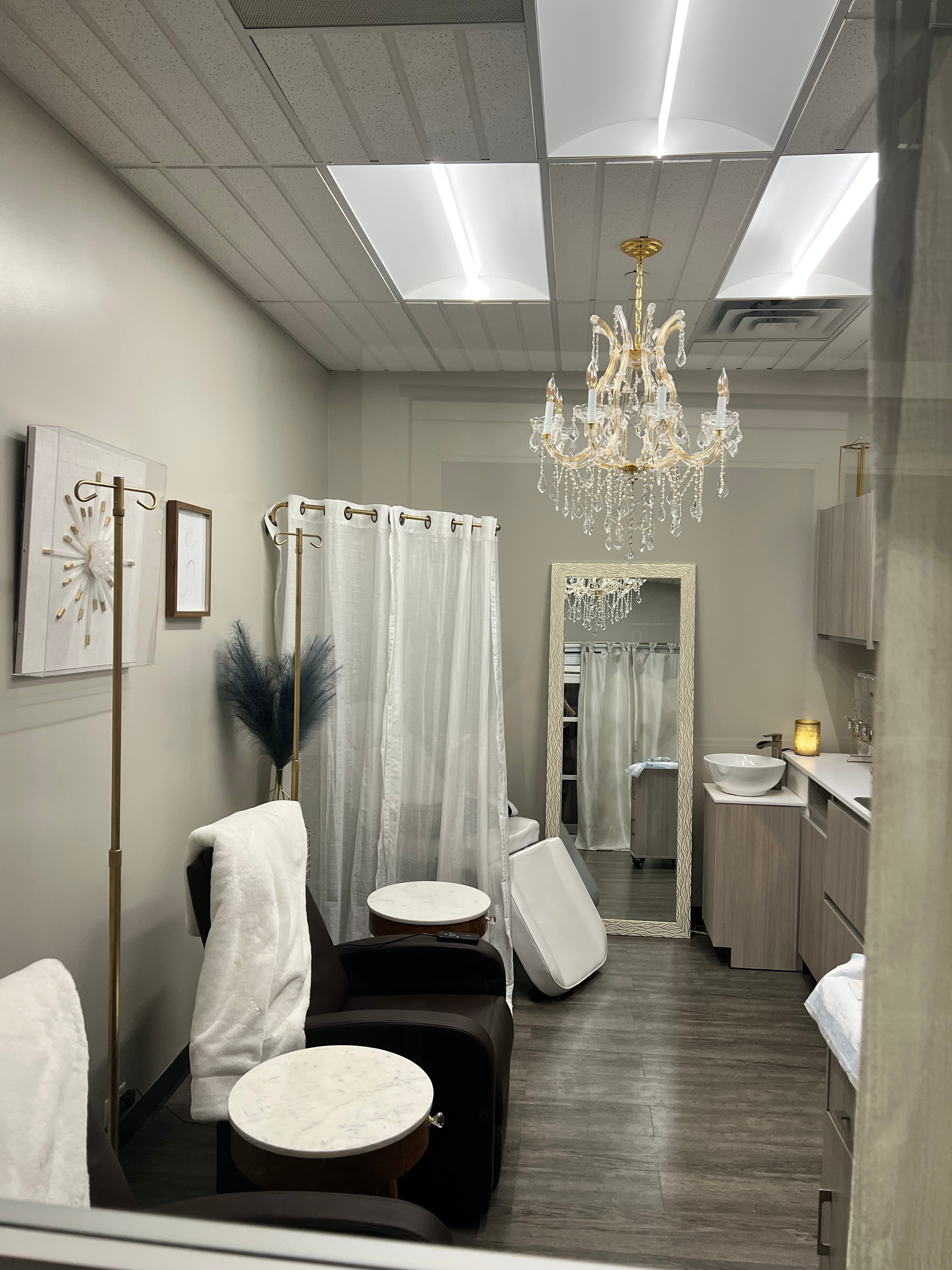 Rejuvenate Yourself IV Therapy & Botox Lounge photo 5