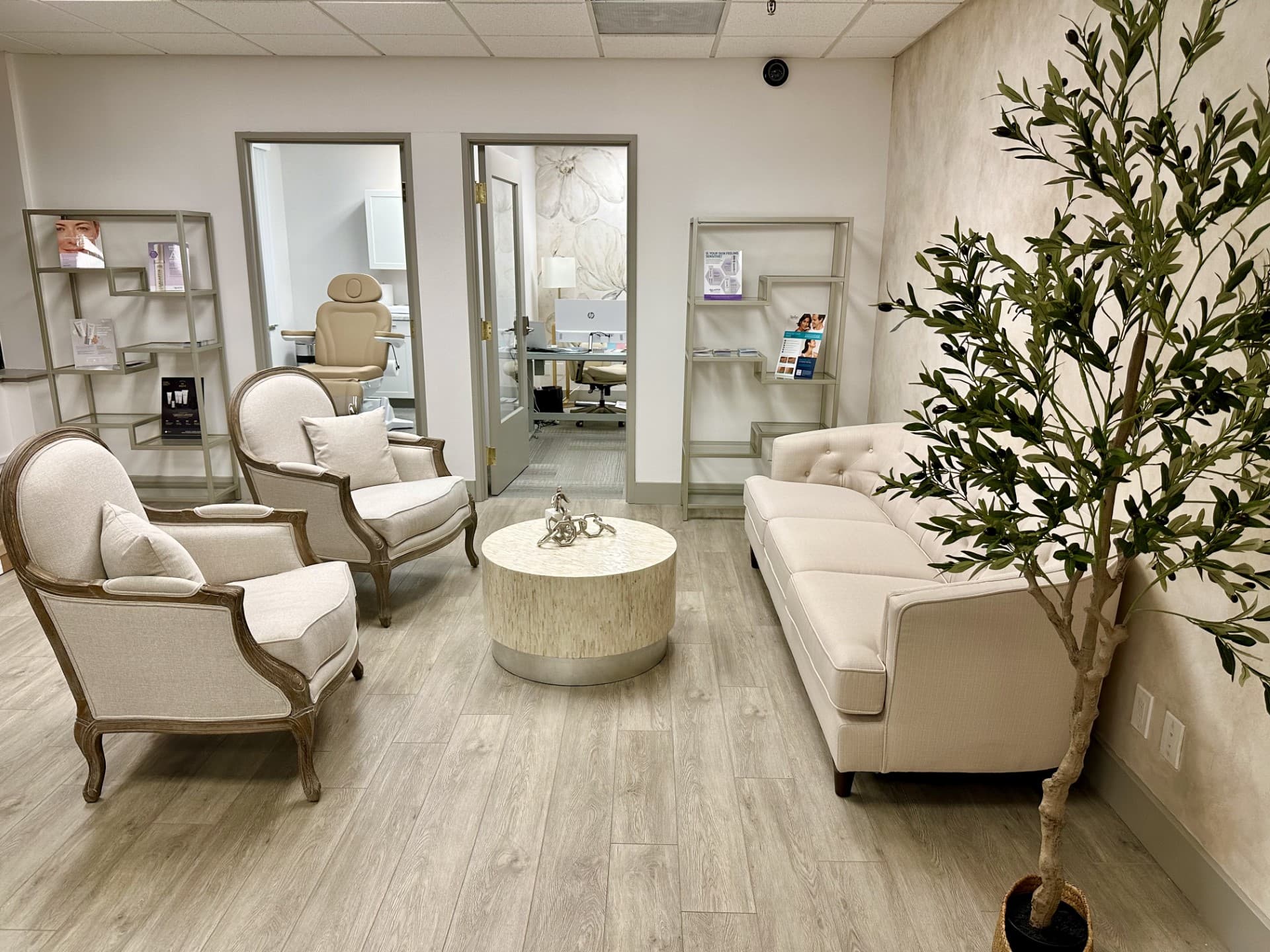 Skin Artistry Clinic : Faiqa Chaudhry, MD