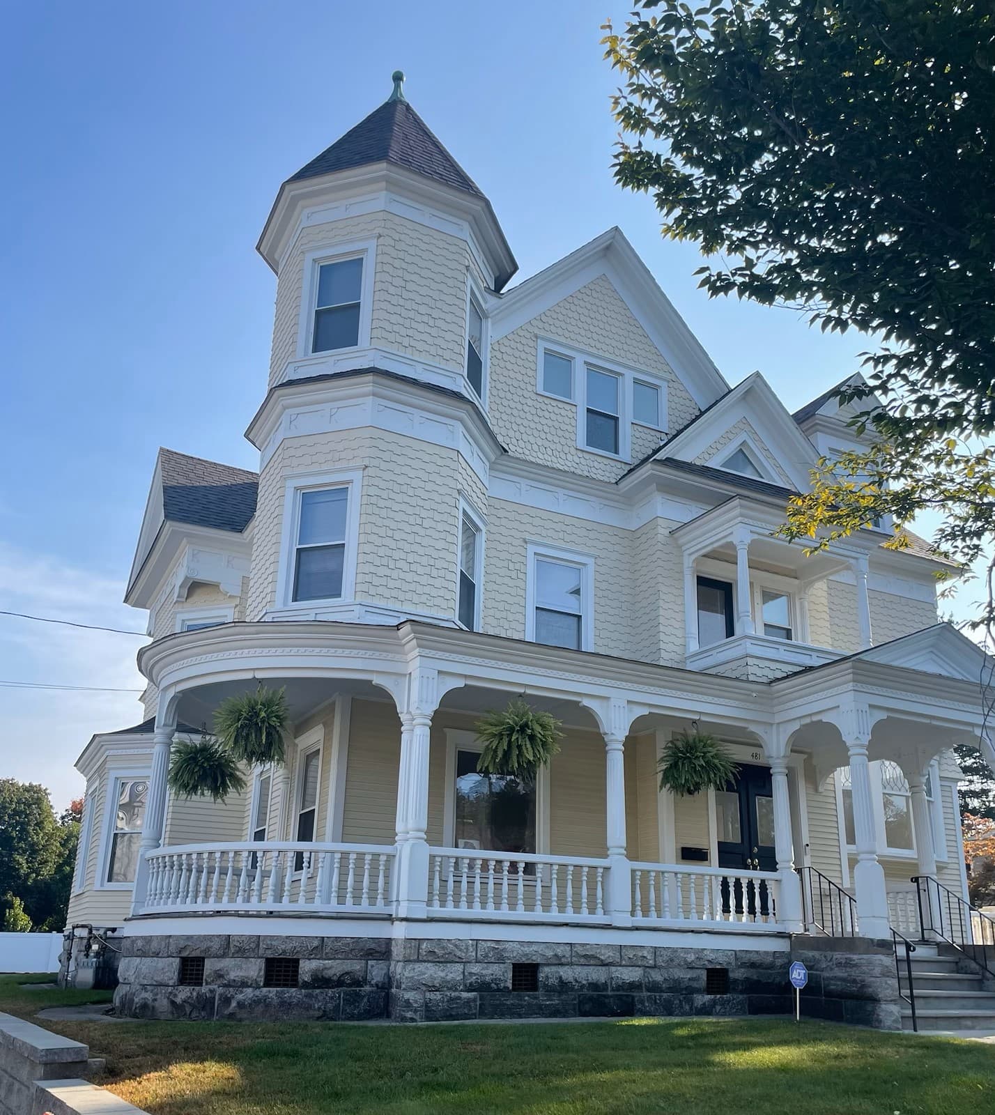 Artistry Of Face - Glens Falls