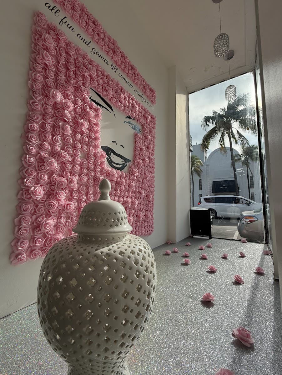 Zarina's Beauty Bar