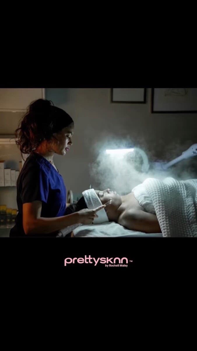 PrettySknn photo 1 of 8