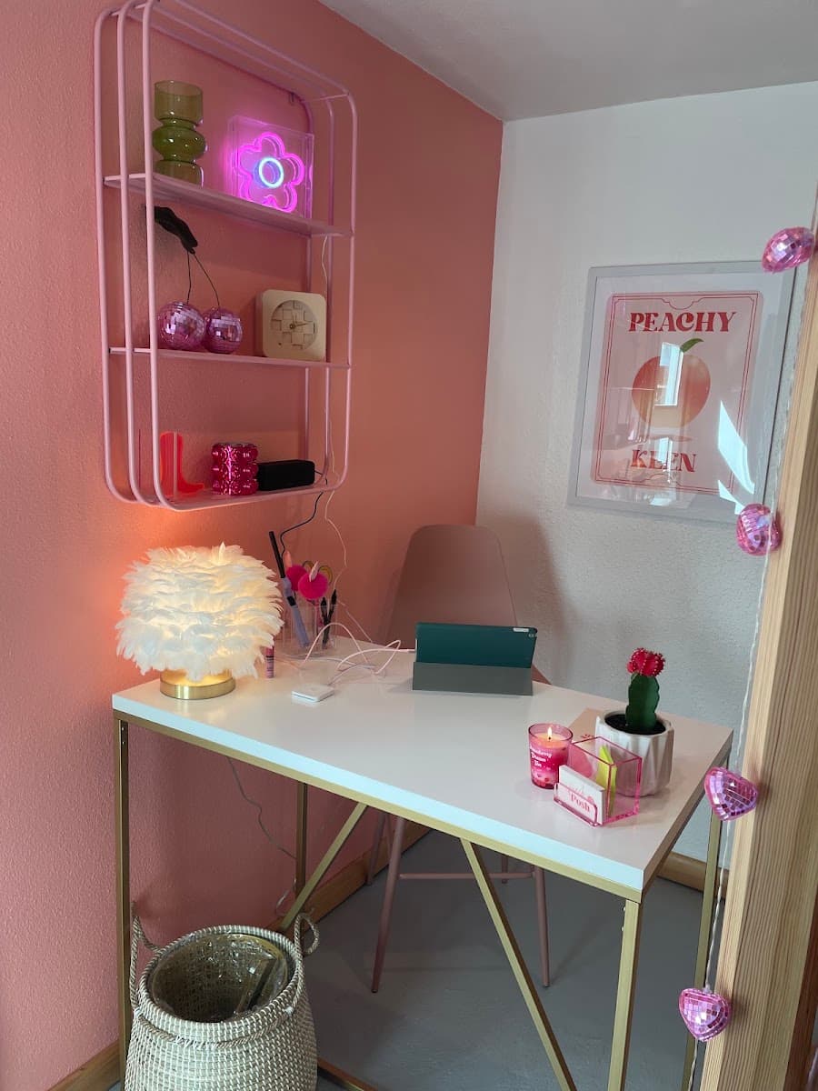Peach Posh Aesthetics Port Angeles photo 1 of 6
