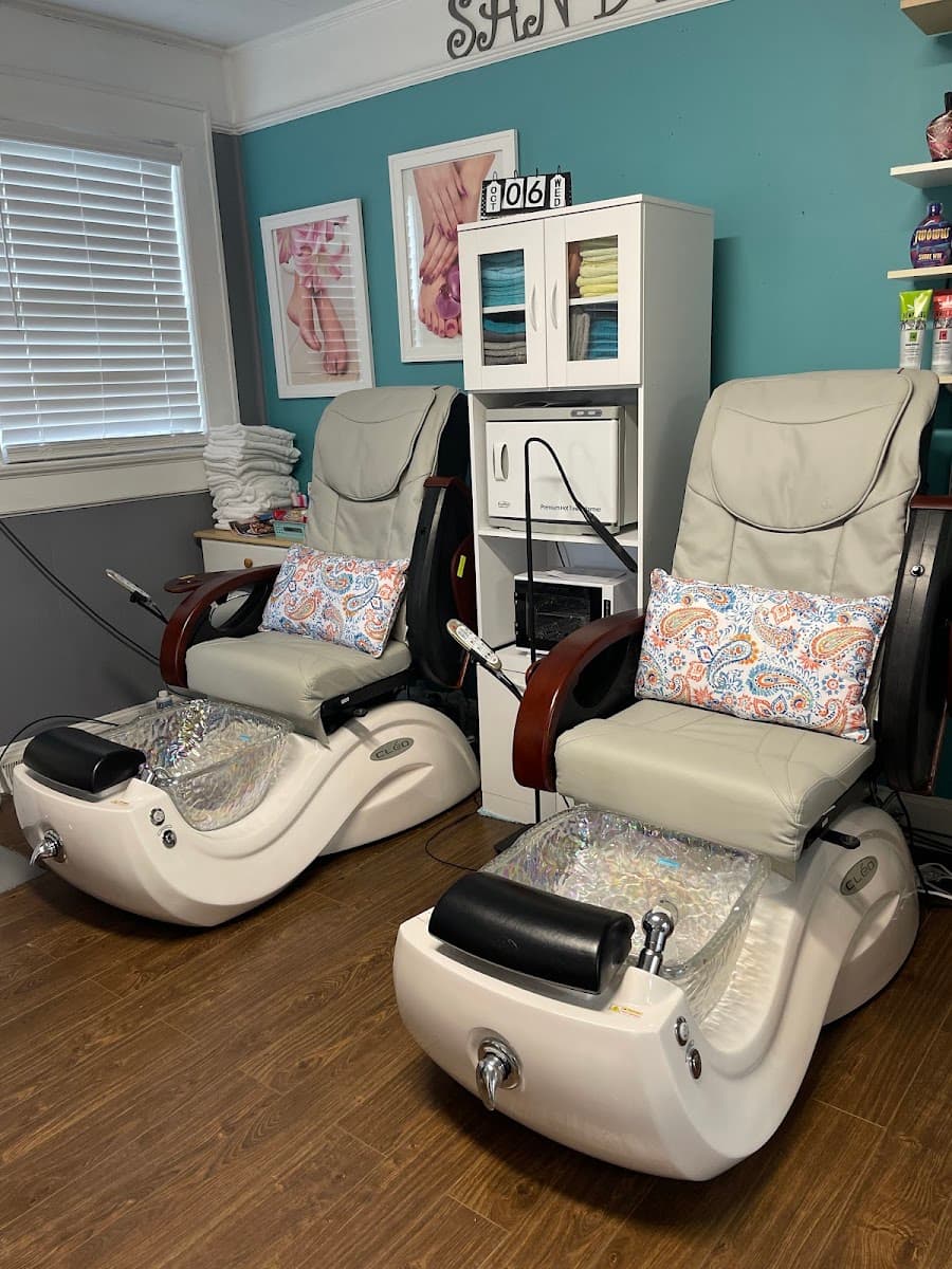 Sand-N-Sun Salon