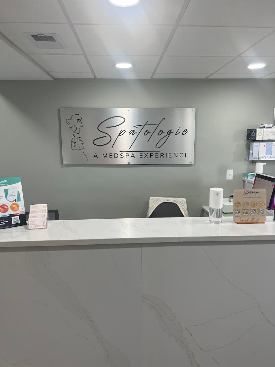 Spatologie photo 1 of 8