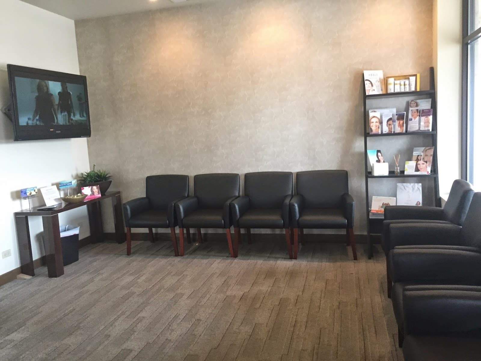 Vein Clinic and Best Vein Doctor by VeinsWithoutSurgery