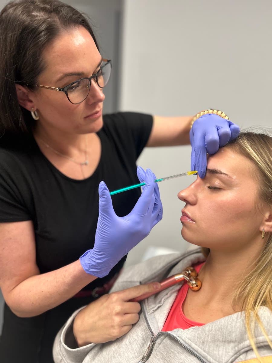 Dermalounge