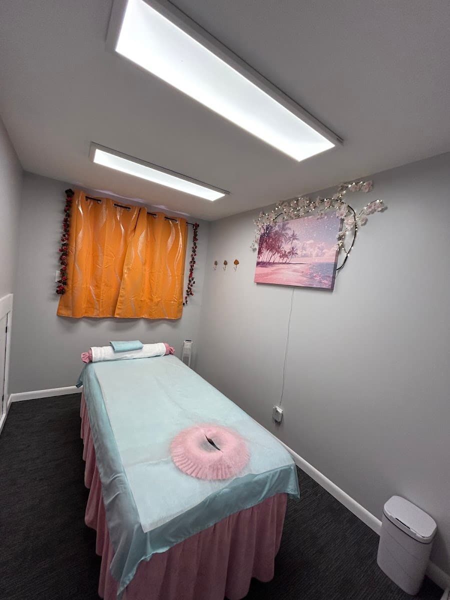 Healing Hands Spa, LLC photo 1 of 6