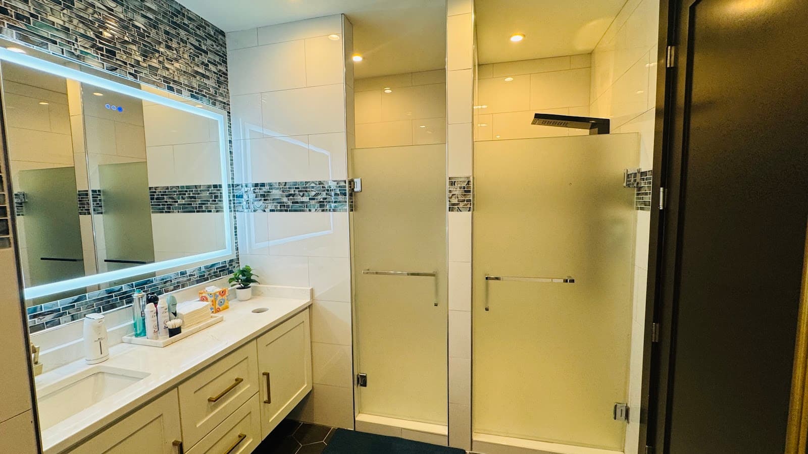 Luxe Massage and Laser Hair Removal