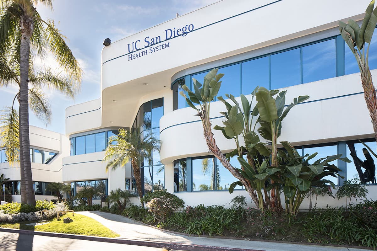 UC San Diego Health Cancer Services – Vista photo 1 of 8