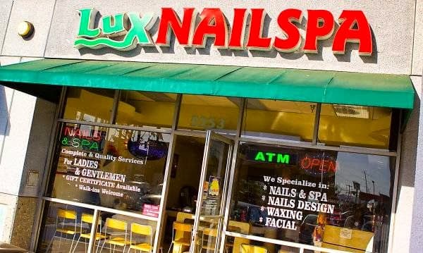 Lux Nailspa