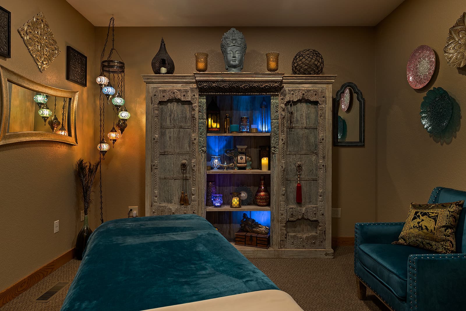 Uplift Massage & Spa
