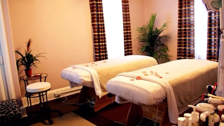 Head To Toe Healthy Spa photo 1 of 4