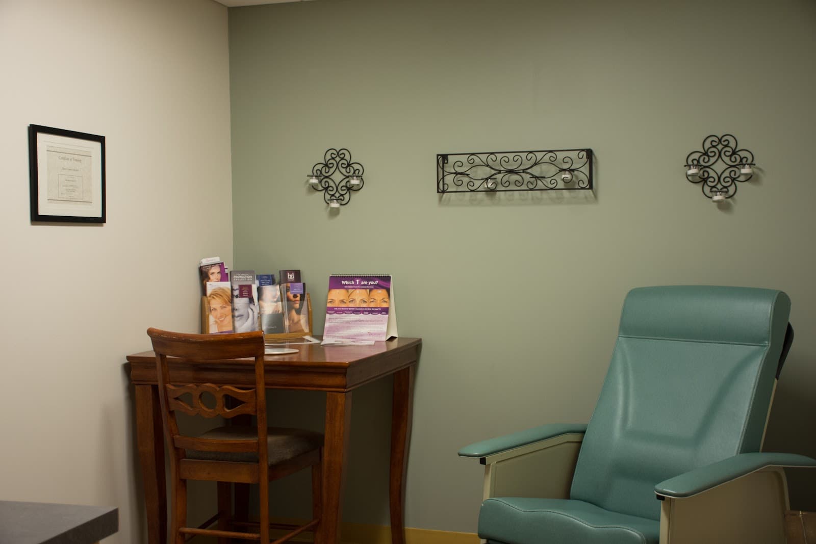 Pinewood Laser & Spa photo 1 of 8