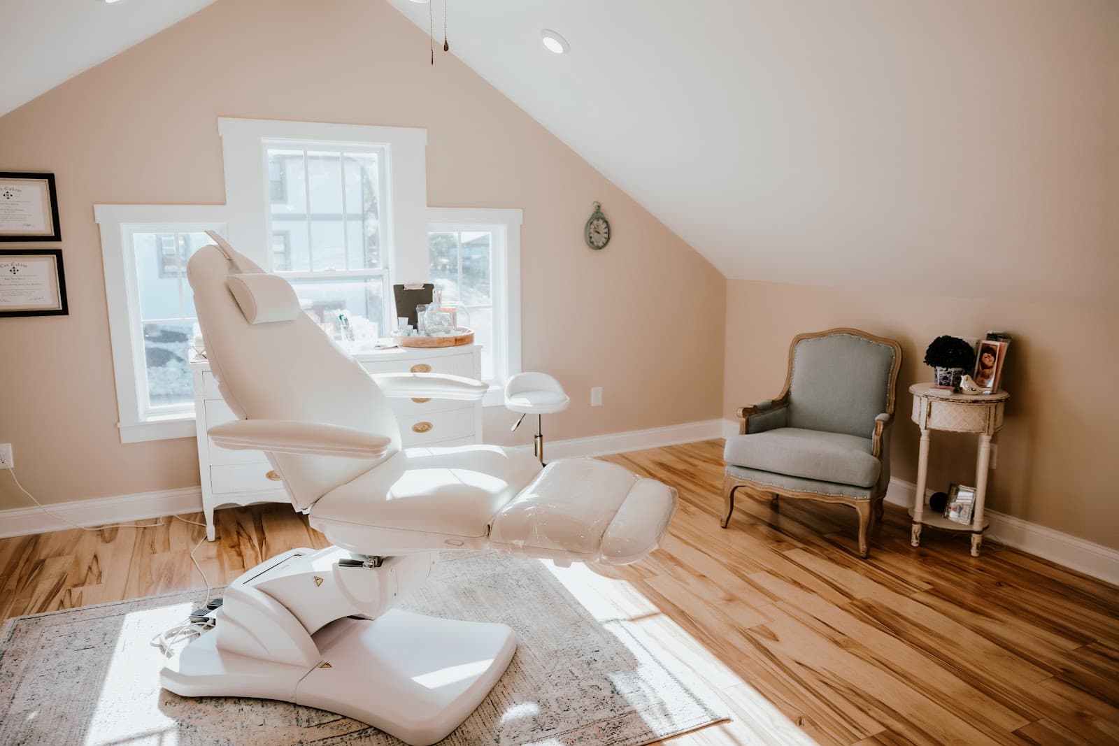 Advanced Facial Aesthetics by Rachel Imperato