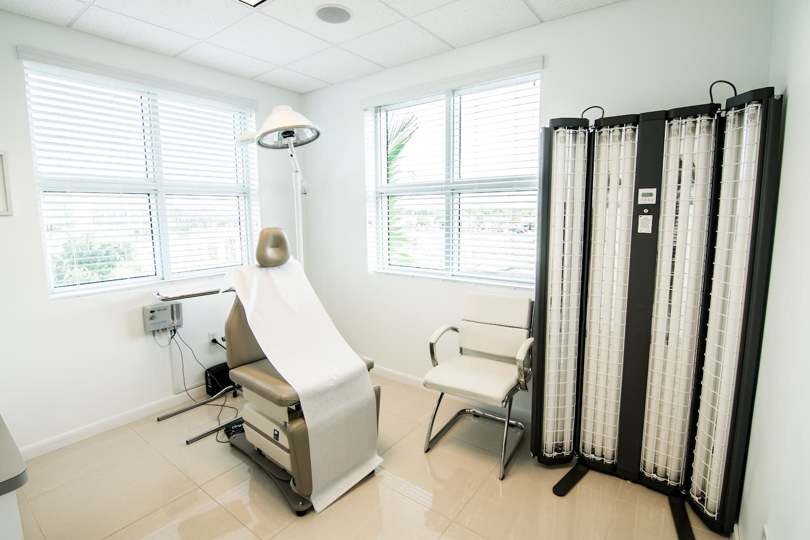 Miami Skin Dr.: Lawrence Adam Schiffman, DO, FAOCD photo 1 of 8