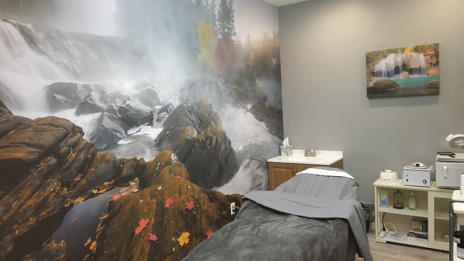 J Sterling's Wellness Spa - Clermont
