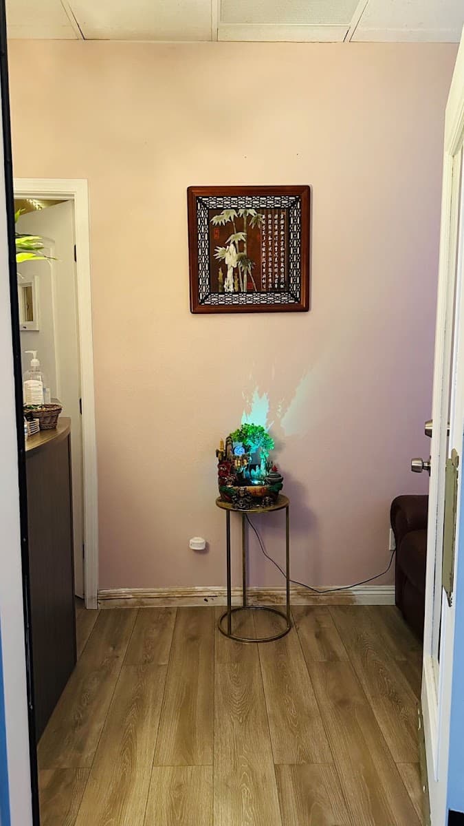 Body Works Spa photo 1 of 6