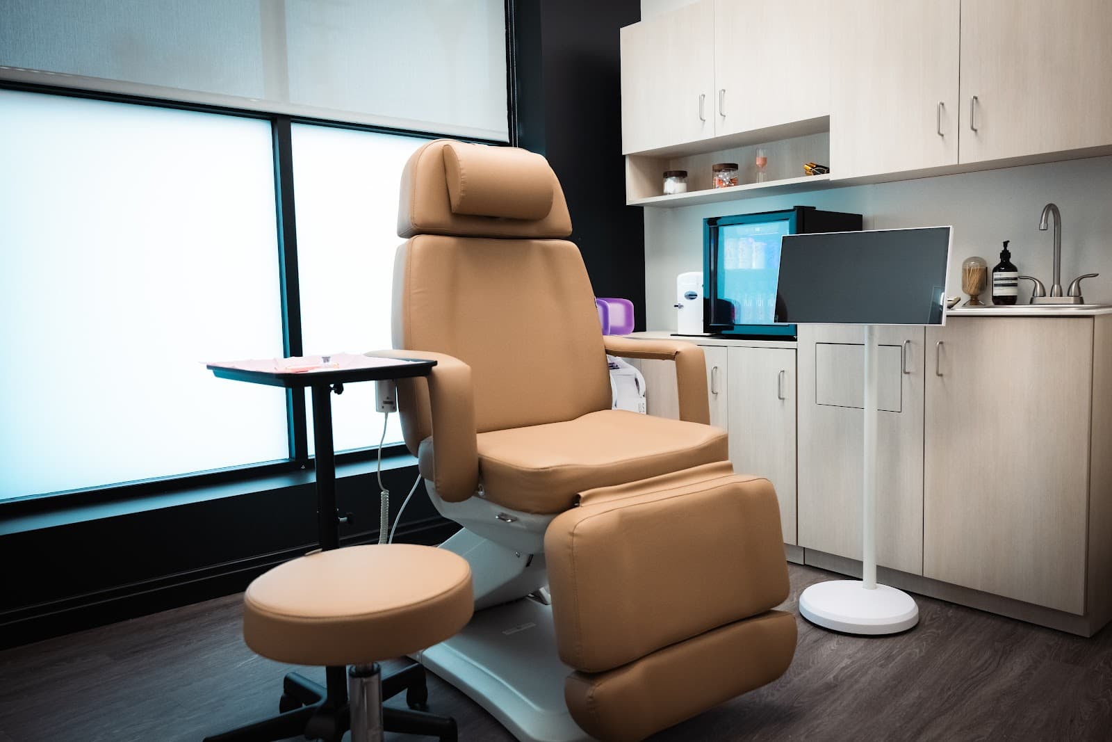 Demure Aesthetics Medical Spa photo 1 of 2