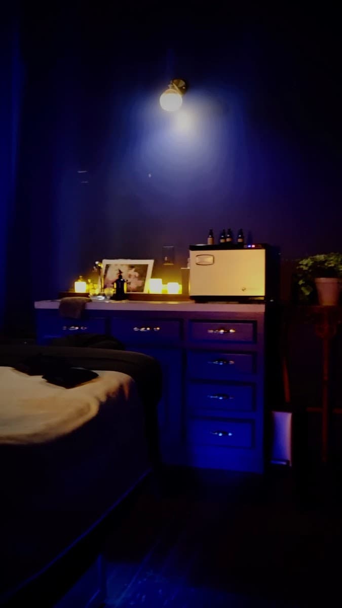 The Black Cat Spa & Lounge photo 1 of 8