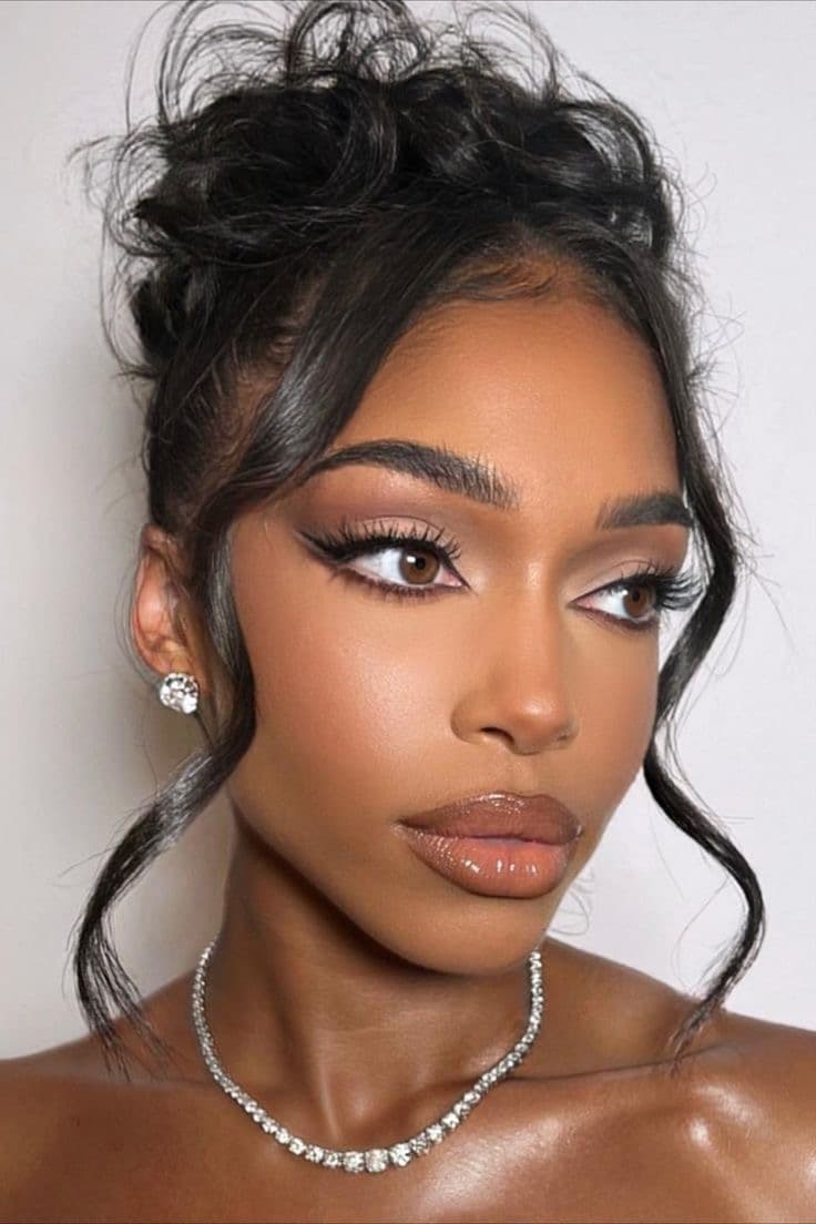 Adornare Lash photo 1 of 8