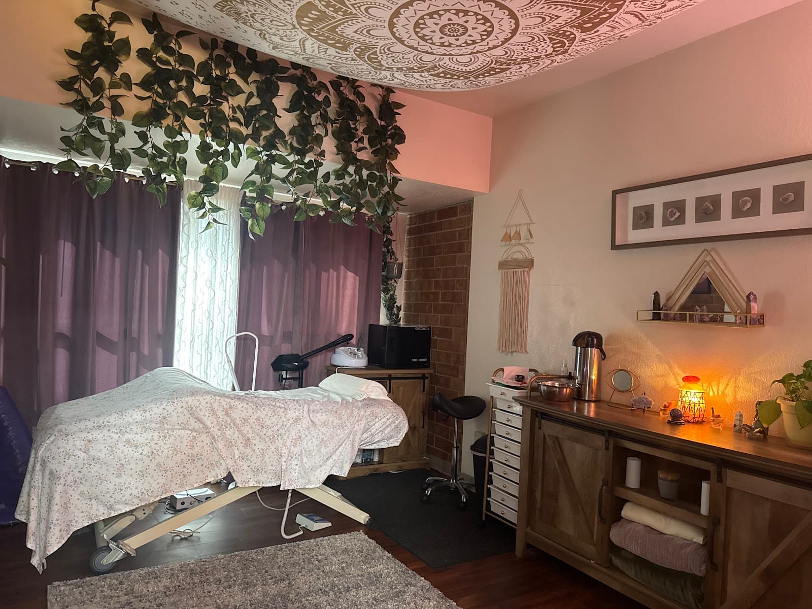 Lavendel Holistic Beauty photo 1 of 7