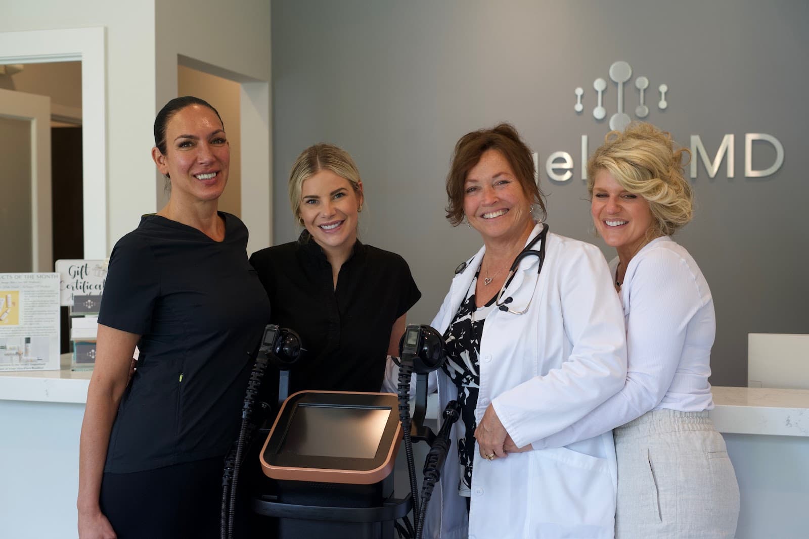 Ageless360 Dr. Roxanne Carfora