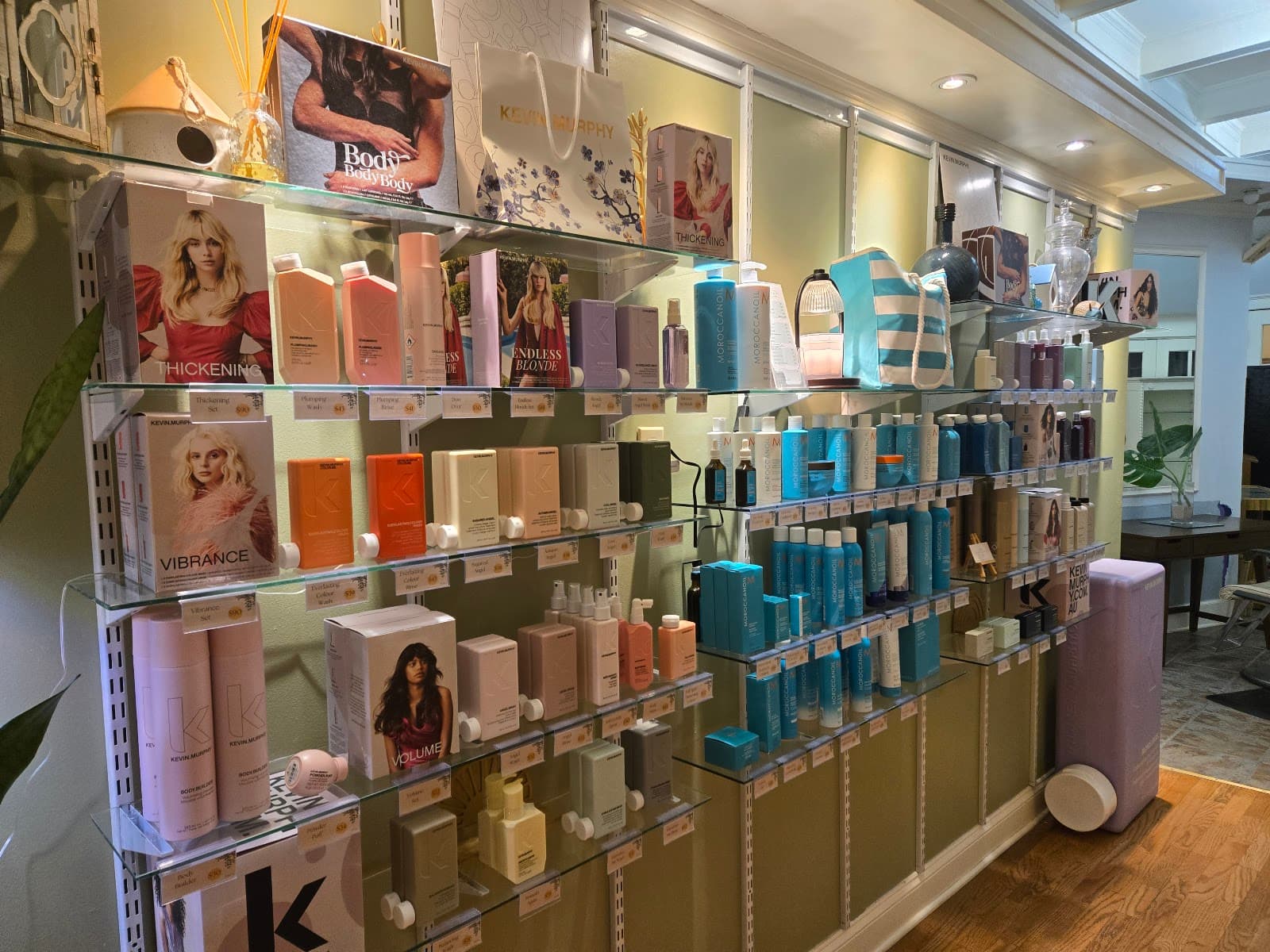 Knick Salon and Spa