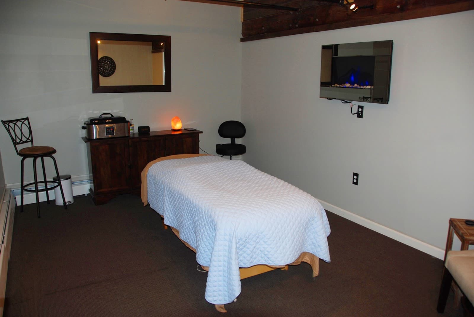 Healing Hands Wellness Studio photo 1 of 8