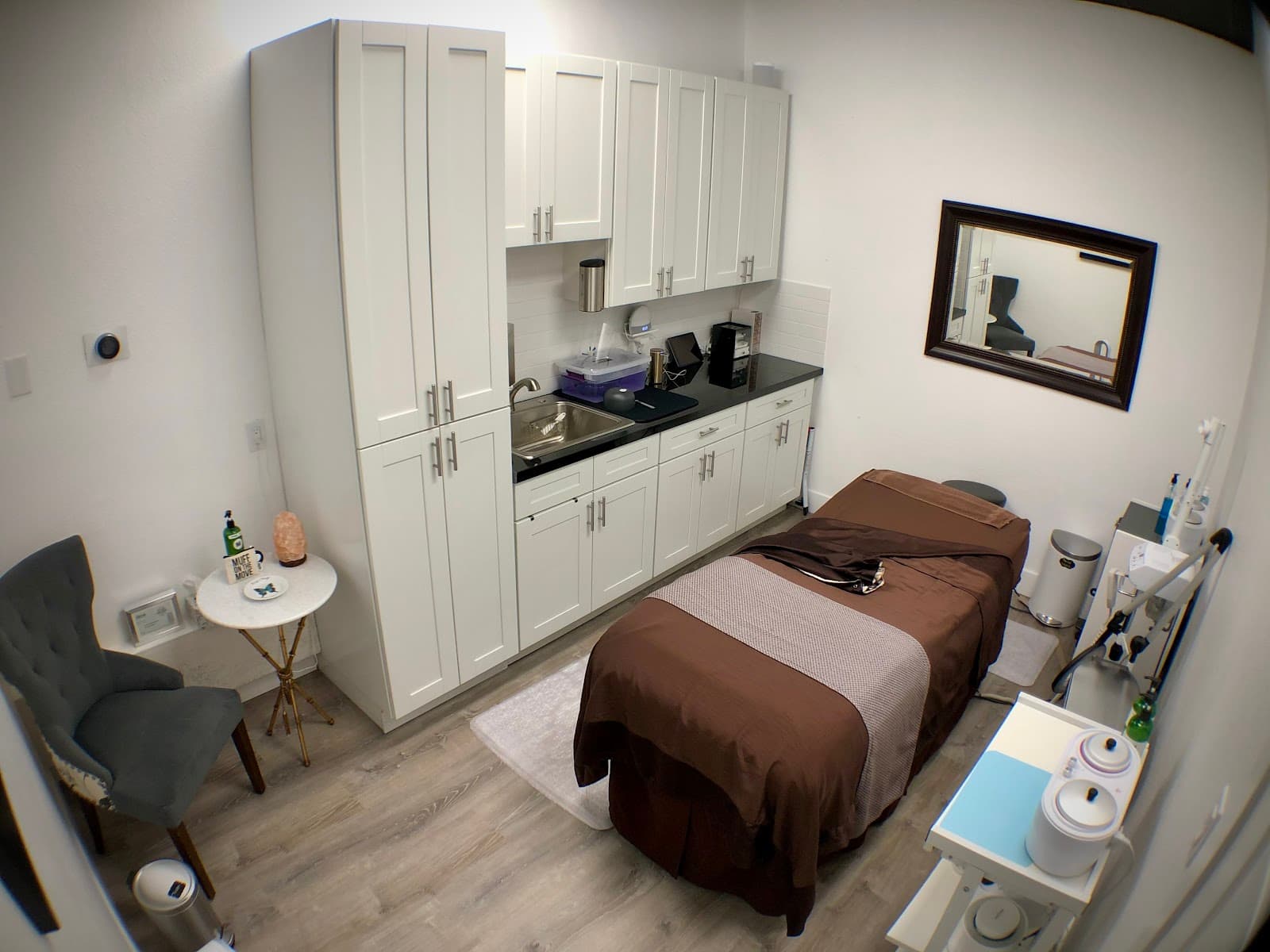 Blu Monarch Skin Studio - Med Spa & Skincare Clinic San Mateo photo 1 of 7