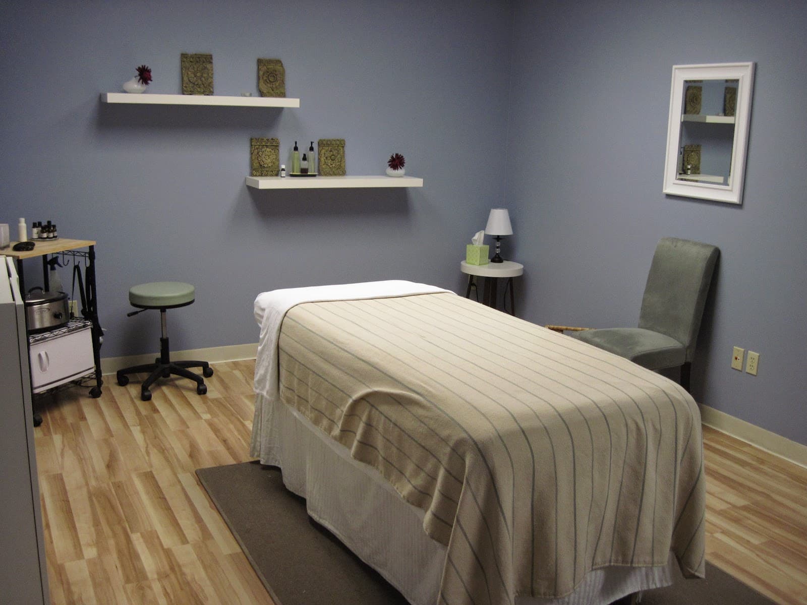 Waters Edge Day Spa photo 1 of 8