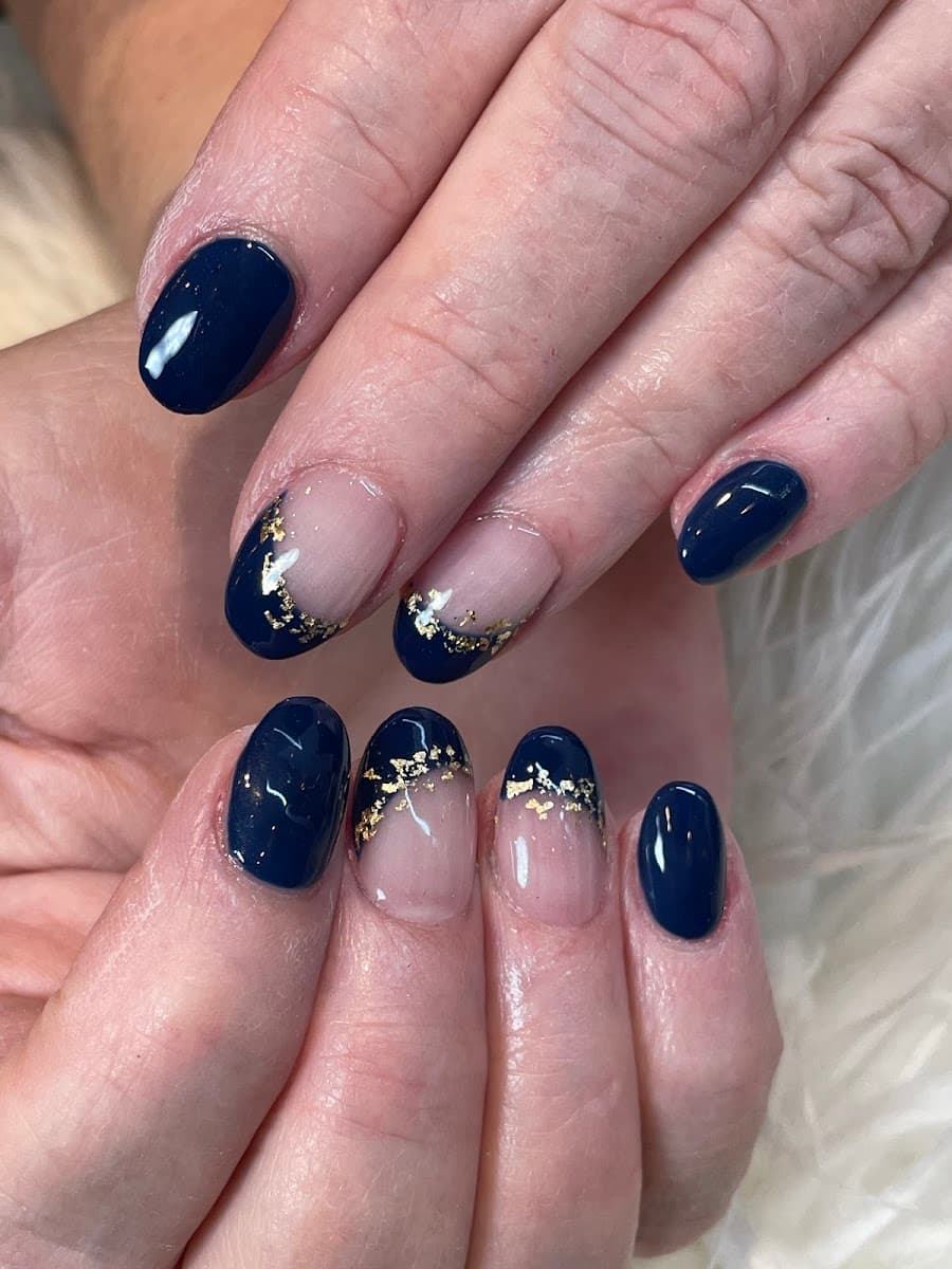 Gloss Nail Bar