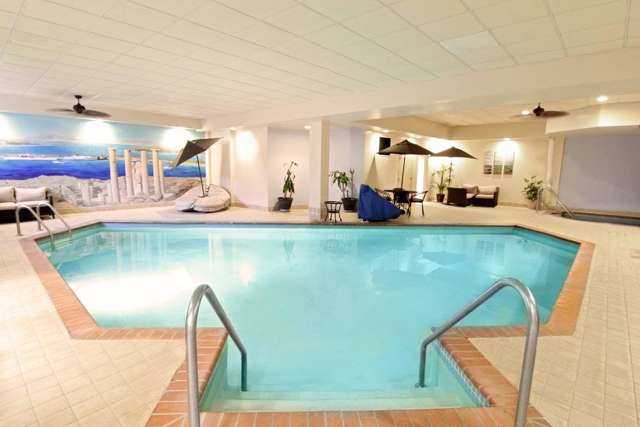 Lakeview Spa at Bella Vista Suites