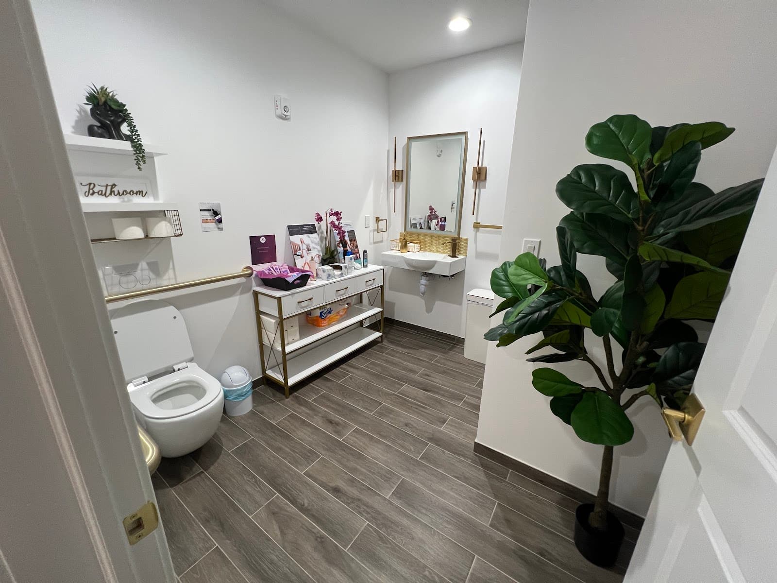 Vivash Medical Spa - Beacon photo 1 of 8