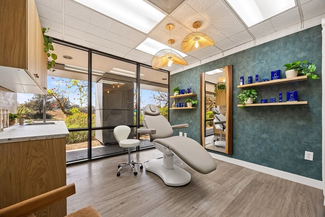 Nurse Kelsey Aesthetics - Aluma Medical Aesthetics photo 1 of 3