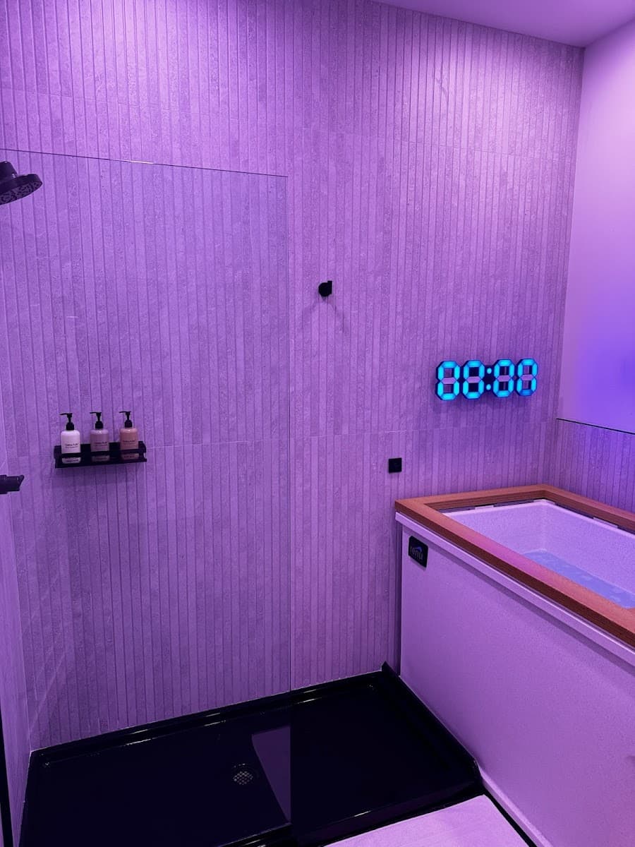 Kontra Baths photo 1 of 7