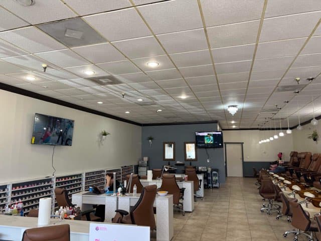 Venus Organic Nails Spa photo 1 of 7