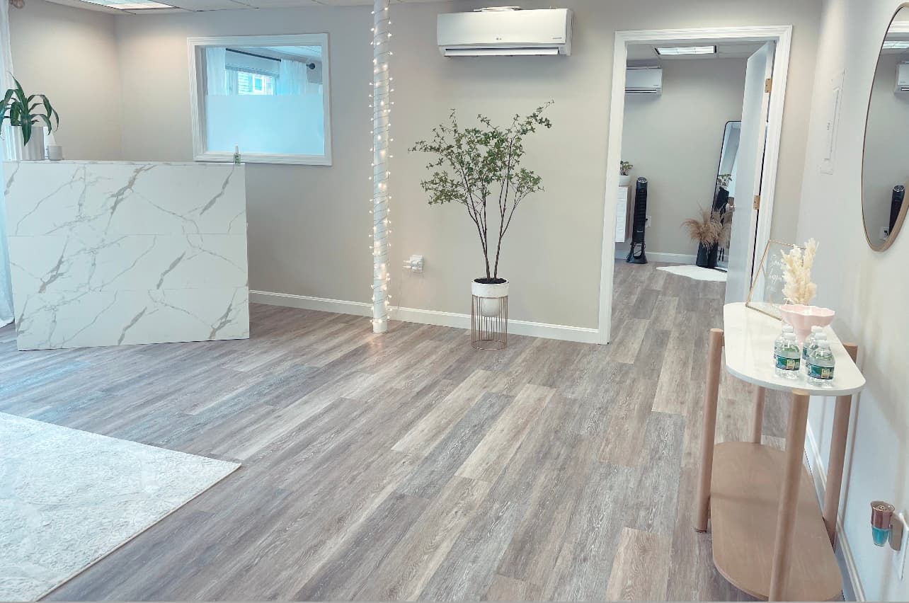 Skinfluence Luxury Beauty Lounge photo 1 of 6
