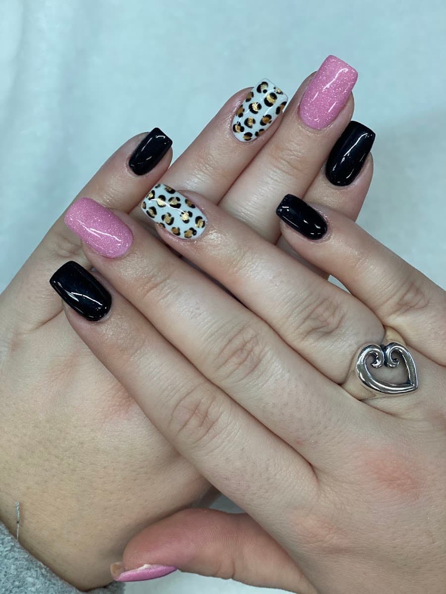 QT Nails Spa photo 1 of 8