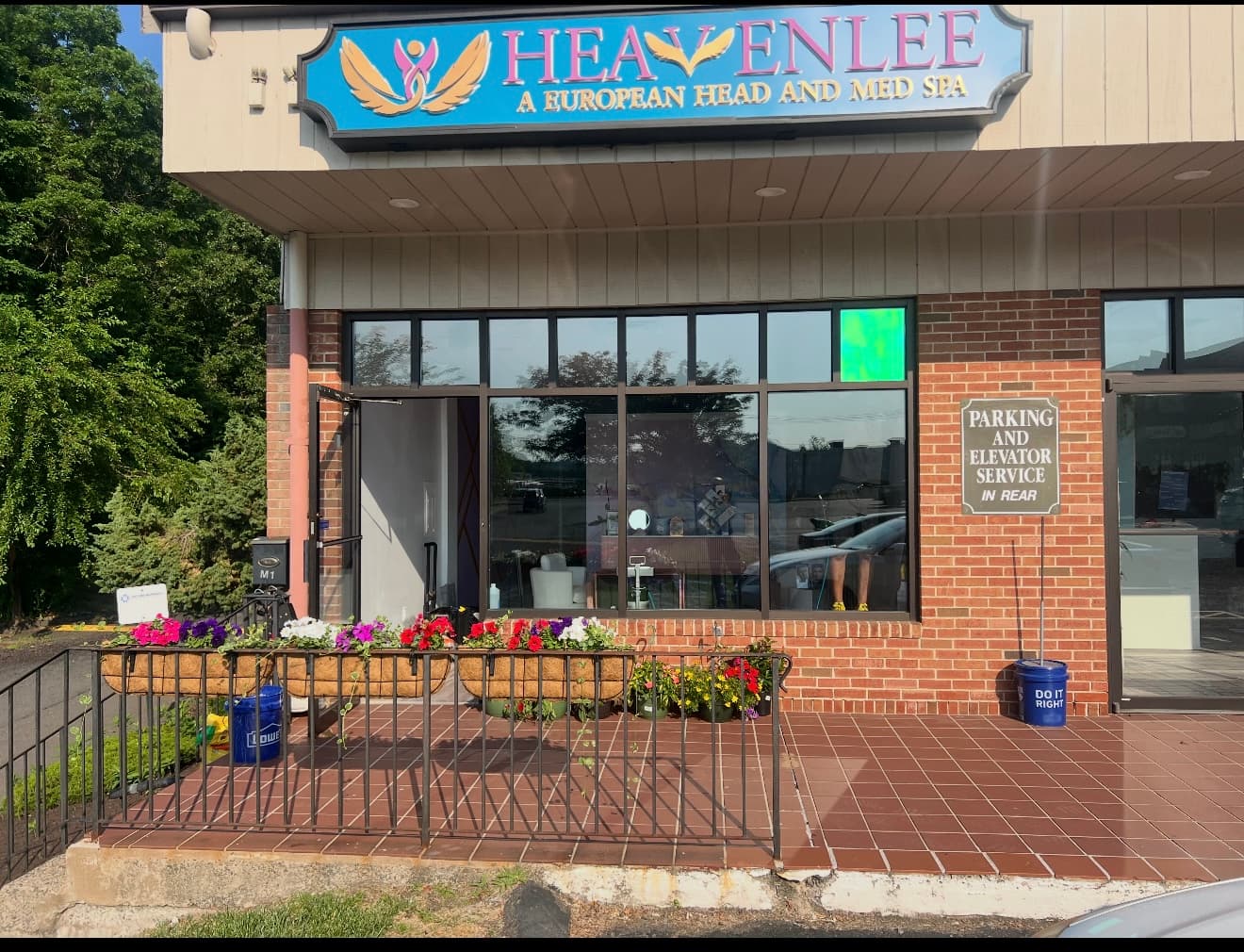 Heavenlee A European Head and Med Spa