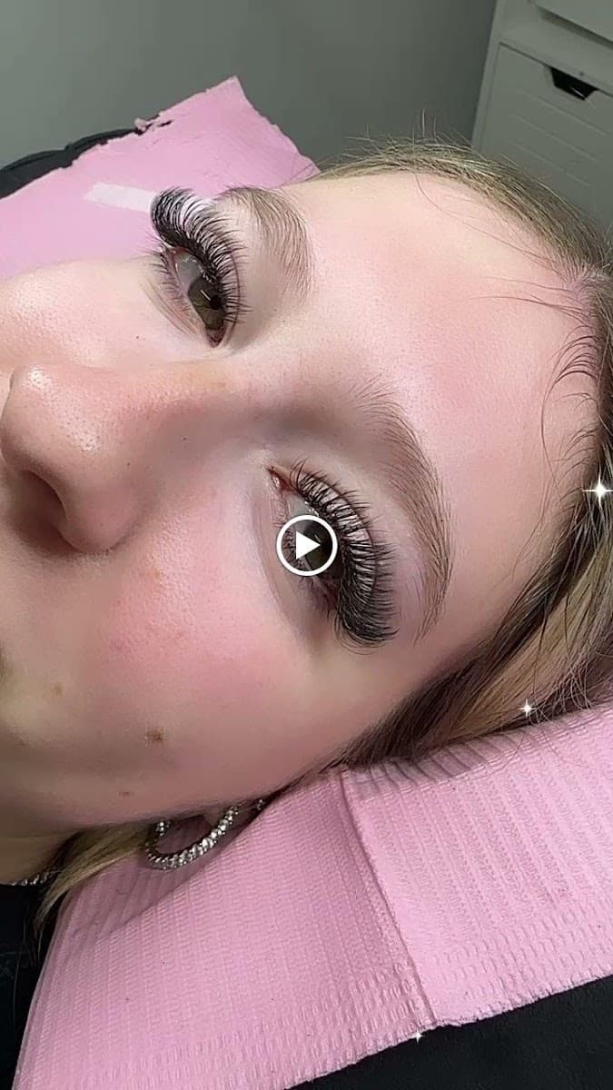 Brows & Beauty of Hewlett photo 1 of 8