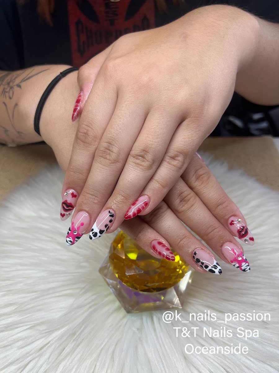 T & T Nails