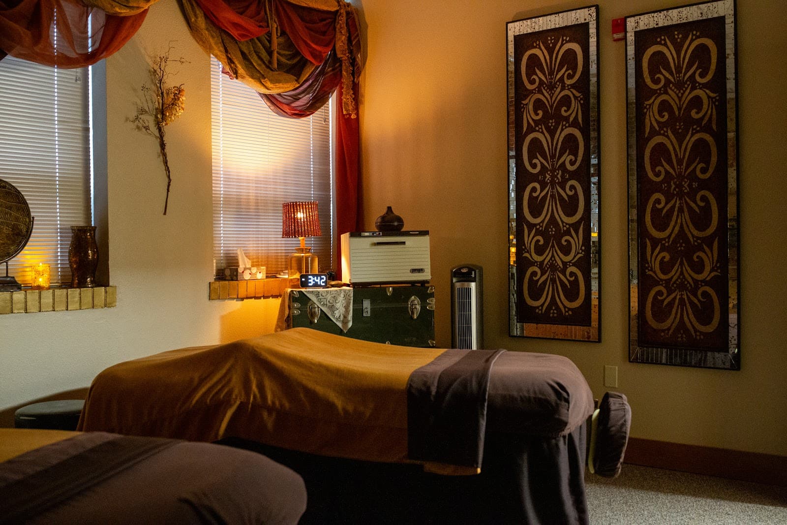 Royal Table Massage Therapy