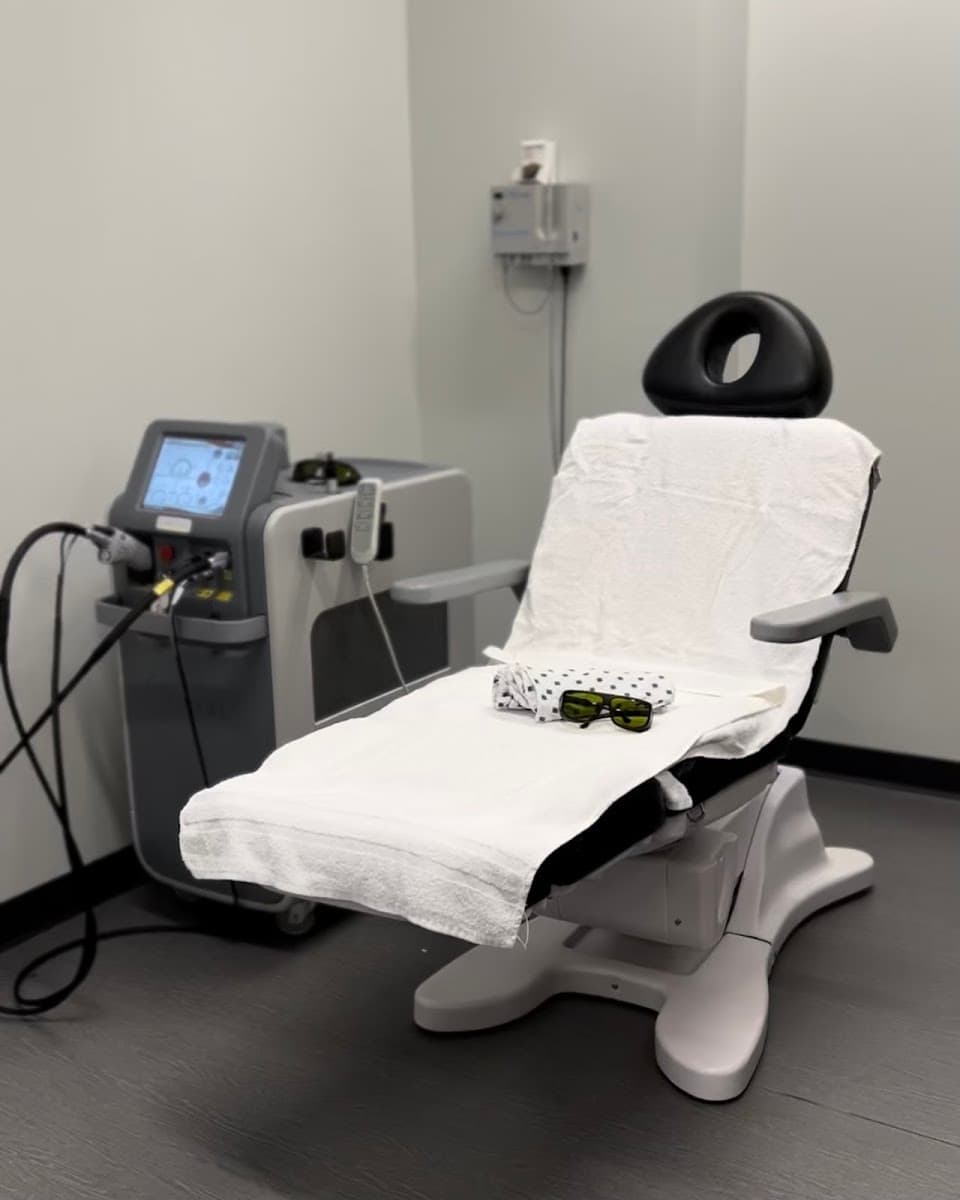 Tareen Dermatology Maplewood